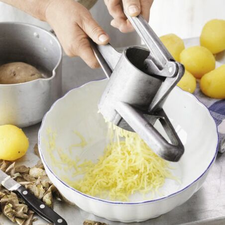 Kräuterknödel mit Salsiccia Kräuterknödel mit Salsiccia