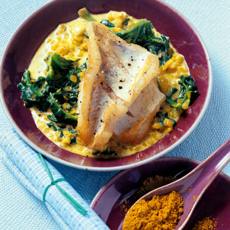 Zander mit gelber Linsensauce und Wurzelspinat Zander mit gelber Linsensauce und Wurzelspinat