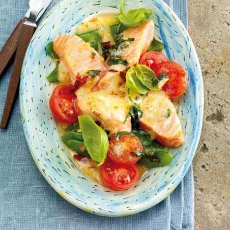 Lachs auf Zuckerschoten Lachs auf Zuckerschoten