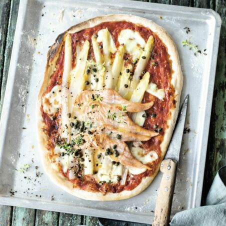 Lachs-Spargel-Pizza