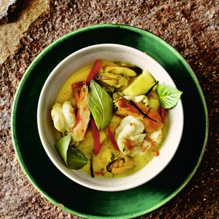 Gelbes Curry mit Muscheln und Ananas Gelbes Curry mit Muscheln und Ananas