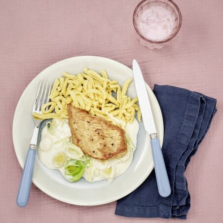 Rahmschnitzel mit Spätzle Rahmschnitzel mit Spätzle