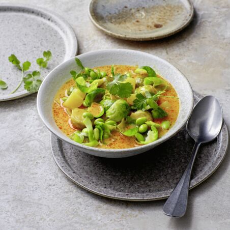 Rosenkohl-Kokos-Curry mit Edamame Rosenkohl-Kokos-Curry mit Edamame