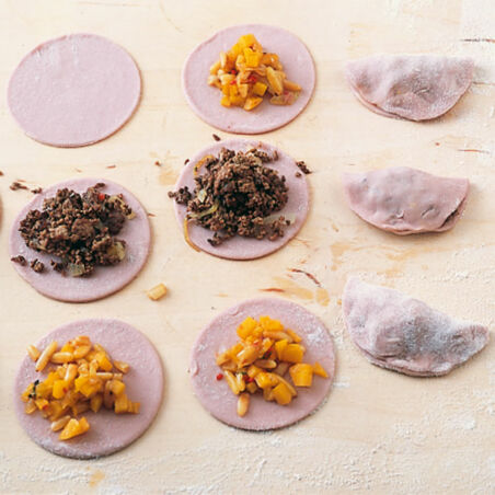 Gefüllte Teigtäschchen Gefüllte Teigtäschchen