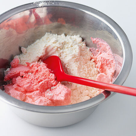 Macarons mit Rosencreme Macarons mit Rosencreme