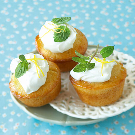 Getränkte Zitronen-Cupcakes Getränkte Zitronen-Cupcakes