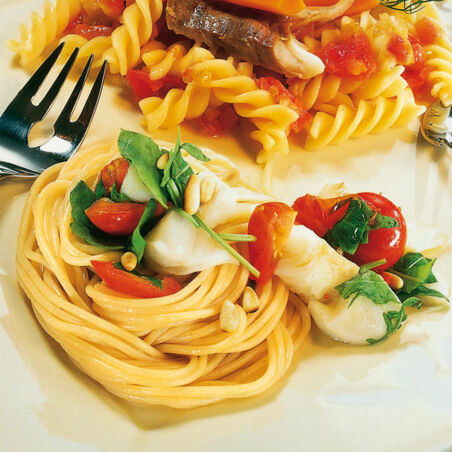 Spaghetti mit Fisch und Rucola Spaghetti mit Fisch und Rucola