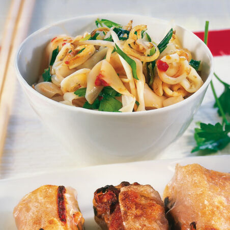 Reisnudeln mit Tintenfisch Reisnudeln mit Tintenfisch