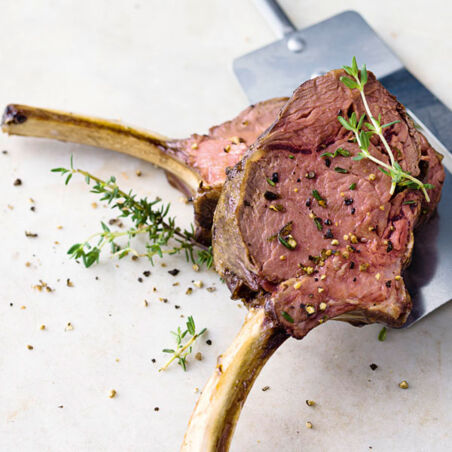 Gegrillte Hirschkarrees Gegrillte Hirschkarrees