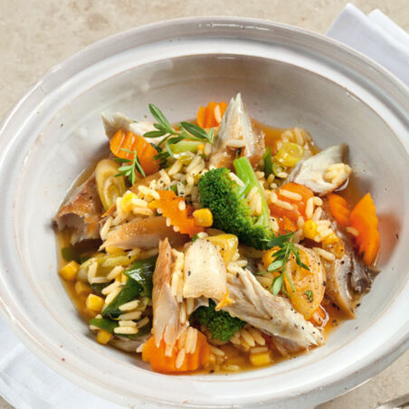 Gemüse-Paella mit Makrele Gemüse-Paella mit Makrele