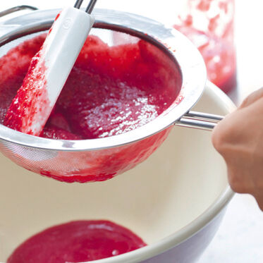 Bayrische Creme mit Himbeeren Bayrische Creme mit Himbeeren