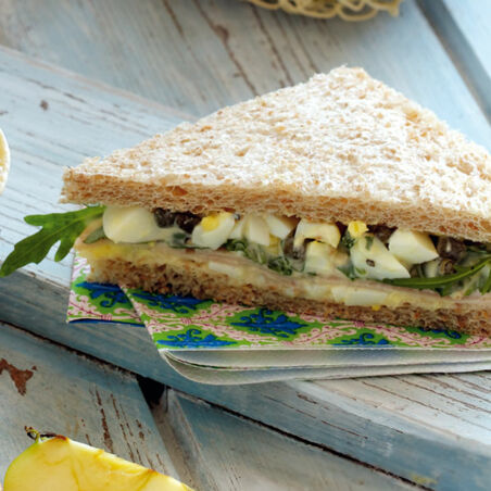 Tramezzini mit Ei und Pute Tramezzini mit Ei und Pute