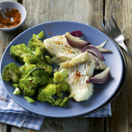Rotbarsch mit Pfannenbrokkoli Rotbarsch mit Pfannenbrokkoli