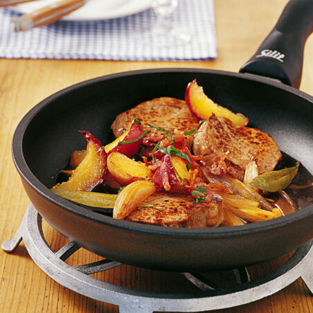 Kalbsfilet mit Äpfeln und Schalotten Kalbsfilet mit Äpfeln und Schalotten