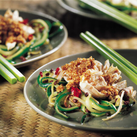 Kaltes Huhn mit Sesamsauce Kaltes Huhn mit Sesamsauce