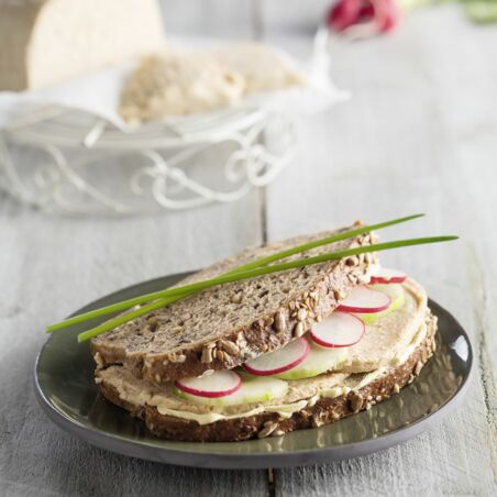 Gereifter Cashew-Schnittkäse Gereifter Cashew-Schnittkäse