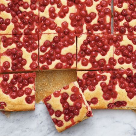 Joghurt-Johannisbeer-Kuchen Joghurt-Johannisbeer-Kuchen