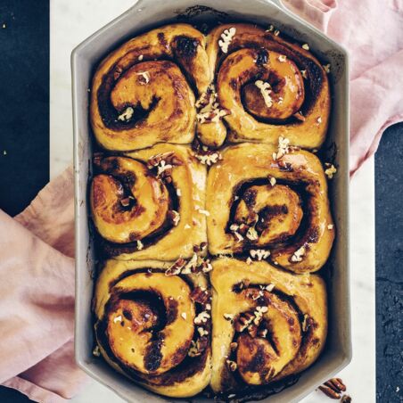 Cinnamon-Rolls mit Pekannüssen Cinnamon-Rolls mit Pekannüssen