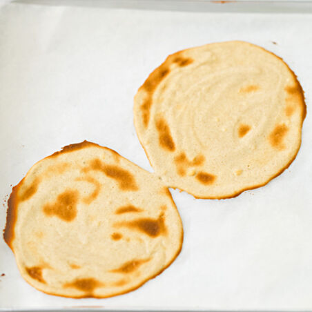 Schoko-Stanitzel mit Beeren und Apfel-Sorbet Schoko-Stanitzel mit Beeren und Apfel-Sorbet