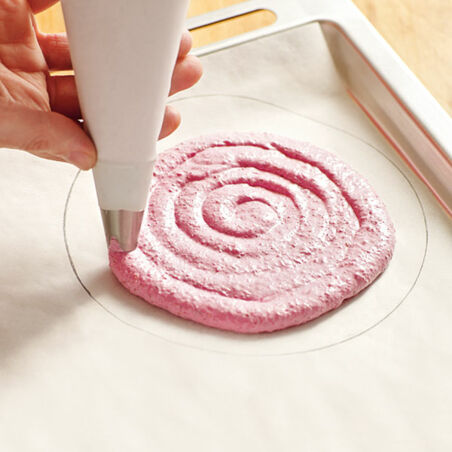 Rosen-Litschi-Torte Rosen-Litschi-Torte