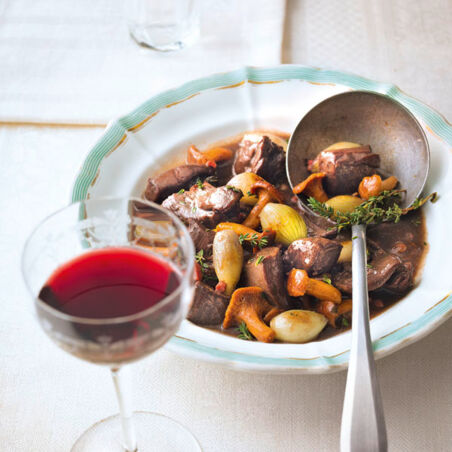 Wildgulasch mit Pfifferlingen Wildgulasch mit Pfifferlingen