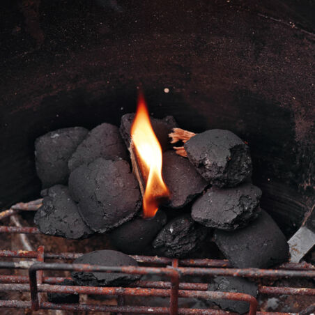 Kalbshüfte vom Zedernholzbrett Kalbshüfte vom Zedernholzbrett