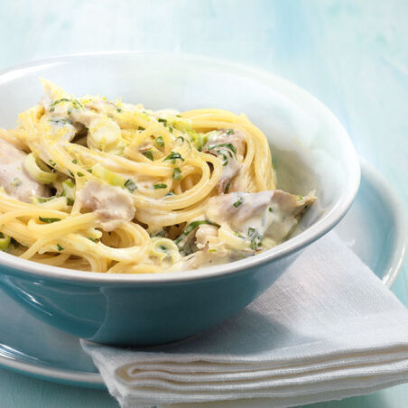 Zitronennudeln mit Makrele Zitronennudeln mit Makrele