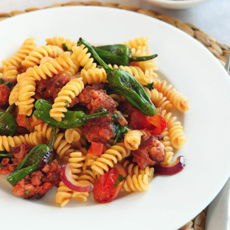 Salsiccia-Nudeln mit Blattspinat Salsiccia-Nudeln mit Blattspinat