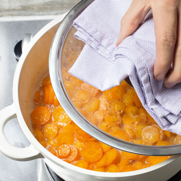 Gedünstete Möhren mit Petersilie Gedünstete Möhren mit Petersilie