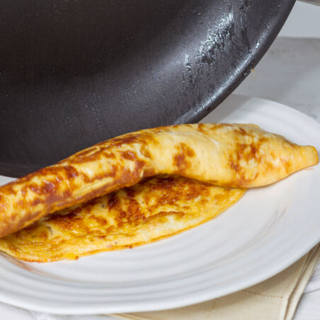 Omelett mit Käse und Schinken Omelett mit Käse und Schinken