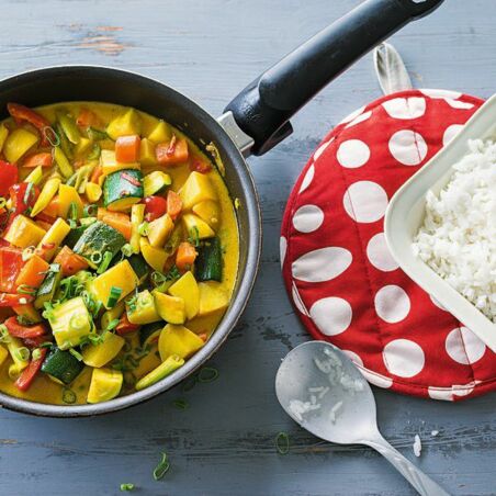 Gemüsecurry mit Jasminreis Gemüsecurry mit Jasminreis