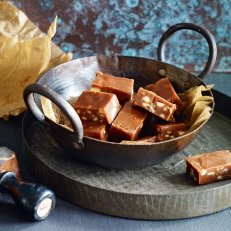 Vollmilch-Erdnuss-Fudge Vollmilch-Erdnuss-Fudge
