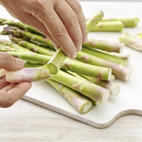 Spargel-Tempura mit Minzedip Spargel-Tempura mit Minzedip