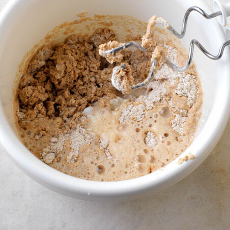 Kräuter-Nuss-Brot Kräuter-Nuss-Brot