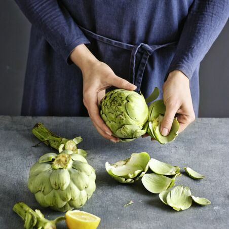 Artischocken mit Zitronen-Mayo und Minze-Vinaigrette Artischocken mit Zitronen-Mayo und Minze-Vinaigrette