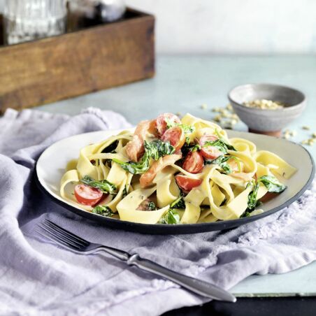 Blitz-Nudeln mit Lachs und Spinat Blitz-Nudeln mit Lachs und Spinat