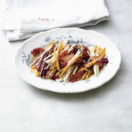 Winter-Wurzelsalat mit Orangen Winter-Wurzelsalat mit Orangen