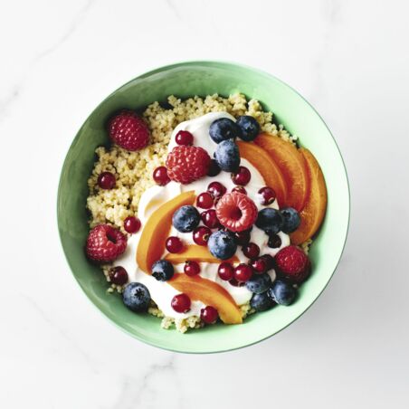 Hirse mit Obstsalat Hirse mit Obstsalat