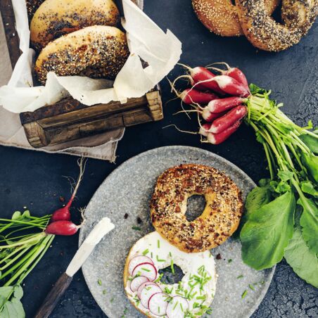 Everything Bagels mit Mohn und Sesam Everything Bagels mit Mohn und Sesam