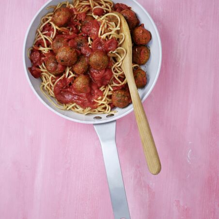 Linsenbällchen mit Tomatensauce Linsenbällchen mit Tomatensauce