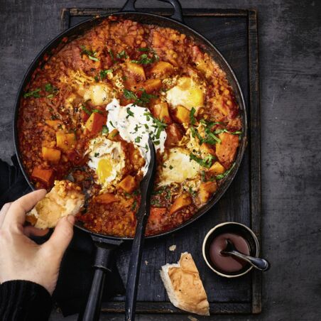 Linsen-Shakshuka
mit Kürbis Linsen-Shakshuka
mit Kürbis