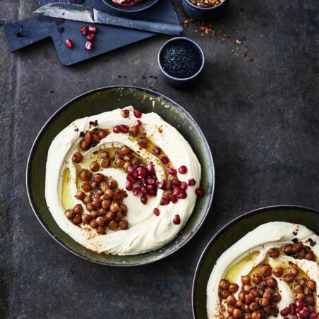 Hummus mit Knusper-Topping Hummus mit Knusper-Topping