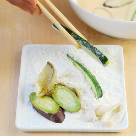 Tintenfisch-Gemüse-Tempura Tintenfisch-Gemüse-Tempura