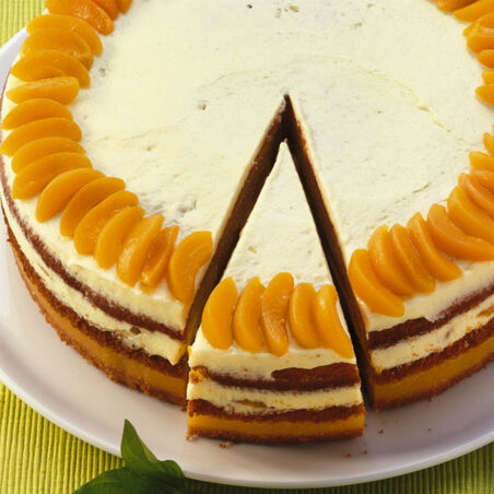 Aprikosencremetorte Aprikosencremetorte