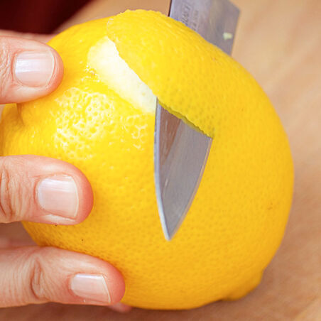 Pizza mit Zucchini und Schinken Pizza mit Zucchini und Schinken