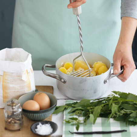 Melde-Gnocchi mit Haselnussbutter Melde-Gnocchi mit Haselnussbutter