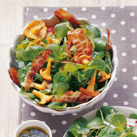 Feldsalat mit Pfifferlingen Feldsalat mit Pfifferlingen