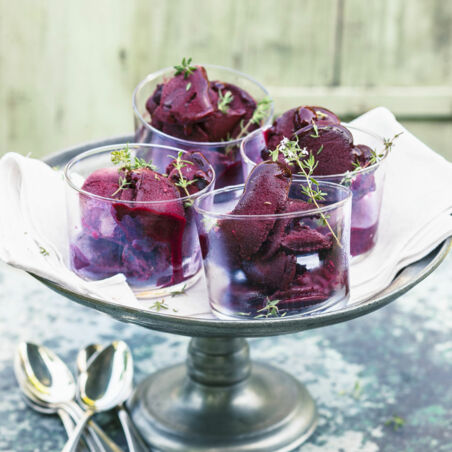Sorbet de cassis au thym - Johannisbeersorbet mit Thymian Sorbet de cassis au thym - Johannisbeersorbet mit Thymian