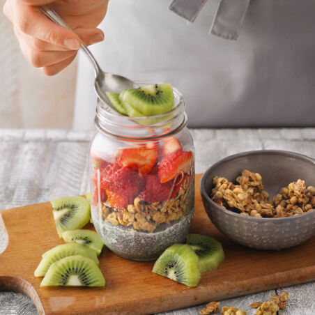 Chia-Knusper-Pudding mit Früchten Chia-Knusper-Pudding mit Früchten