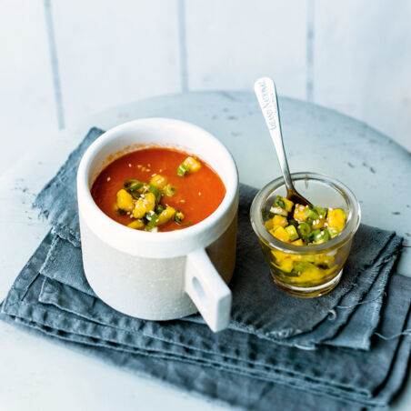 Scharfe Ofentomatensuppe Scharfe Ofentomatensuppe